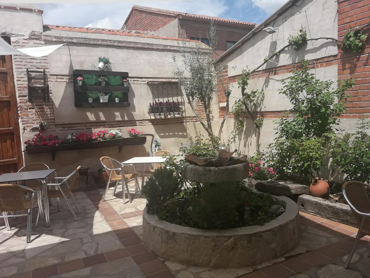 Casa Rural La Casa De Las Manuelas Horcajo de las Torres Kültér fotó